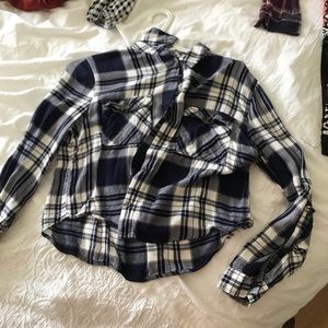 Cropped plaid top